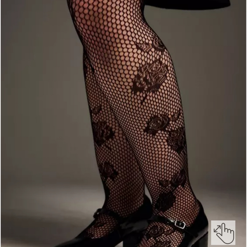 🆕️TORRID NIGHTFALL BLACK FISHNET FLORAL TIGHTS 🖤